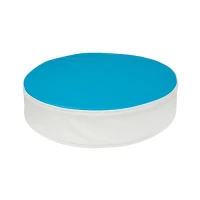 Okrągła poduszka siedzisko dla dzieci z ekoskóry w kolorze jasnym niebieskim.