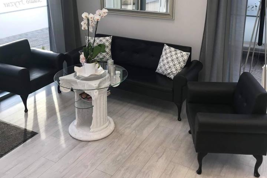 Jak wybrać meble do salonu urody? Funkcjonalność i design